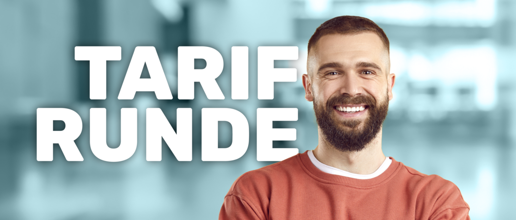 Mann mit heller Hautfarbe braunen kurzen Haaren, Vollbart und gelbem Pullover vor dem Text Tarifrunde